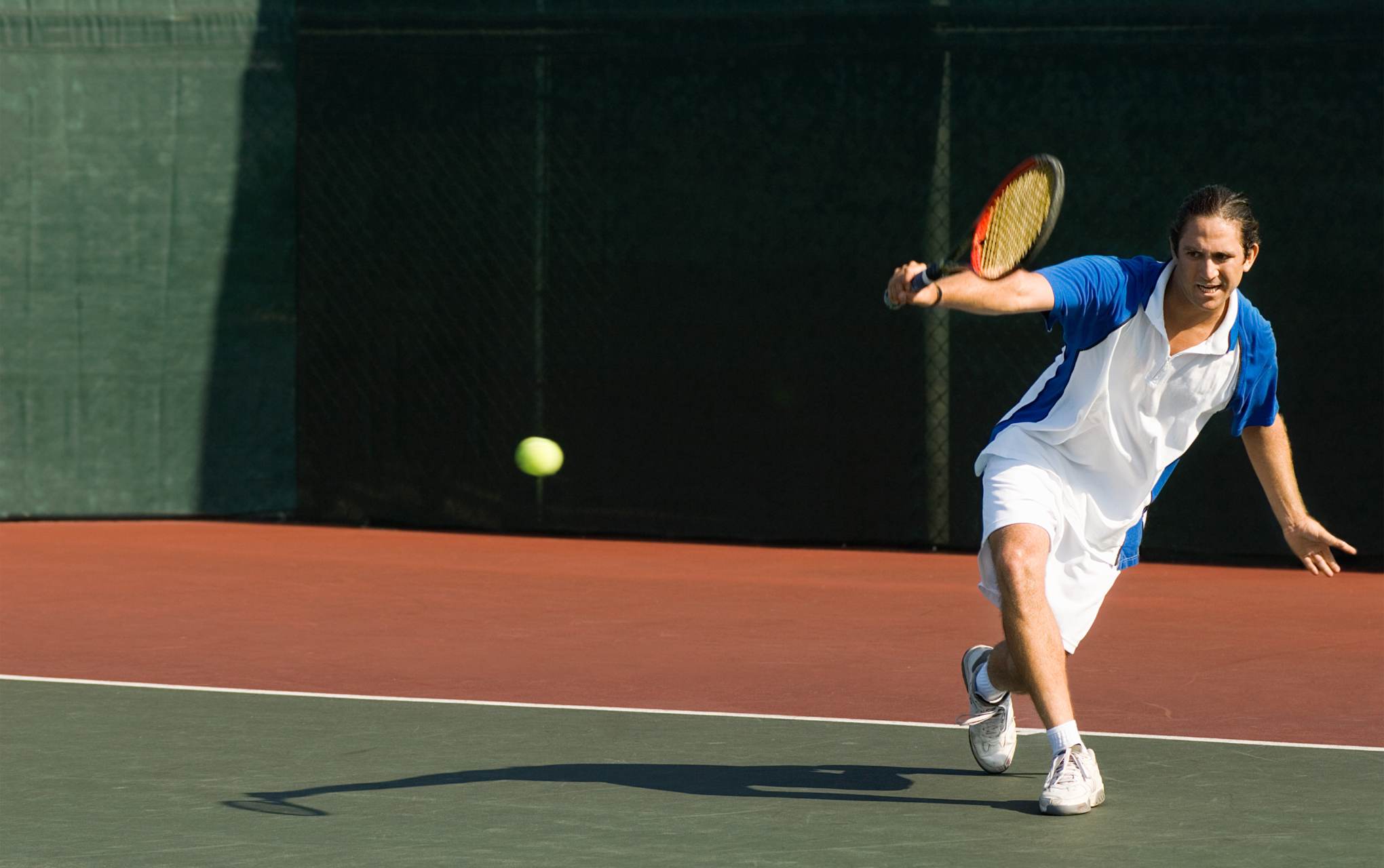 O Papel da Raquete no Backhand